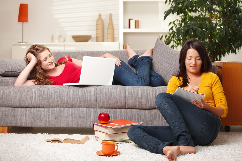 5 Real Living with Roommates Guide Stories About Sharing a Tiny Apartment