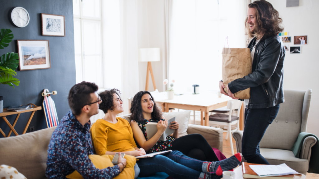 10 Powerful Living with Roommates Guide Scripts to Solve Arguments Calmly