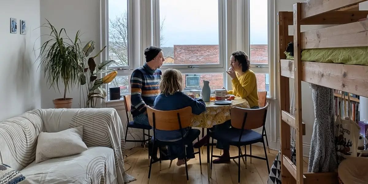 6 Fast Ways to End Silent Treatment in Shared Flat Living