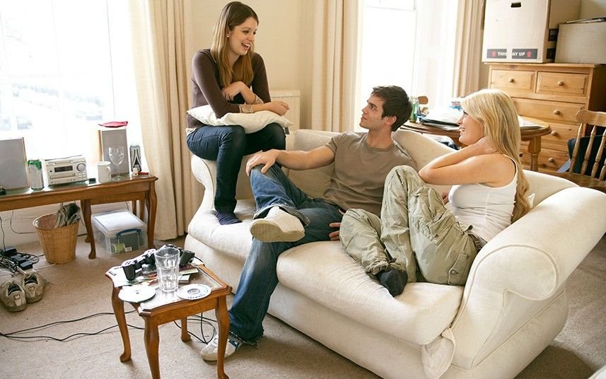 8 Smart Apps for Shared Flat Living Expense Tracking